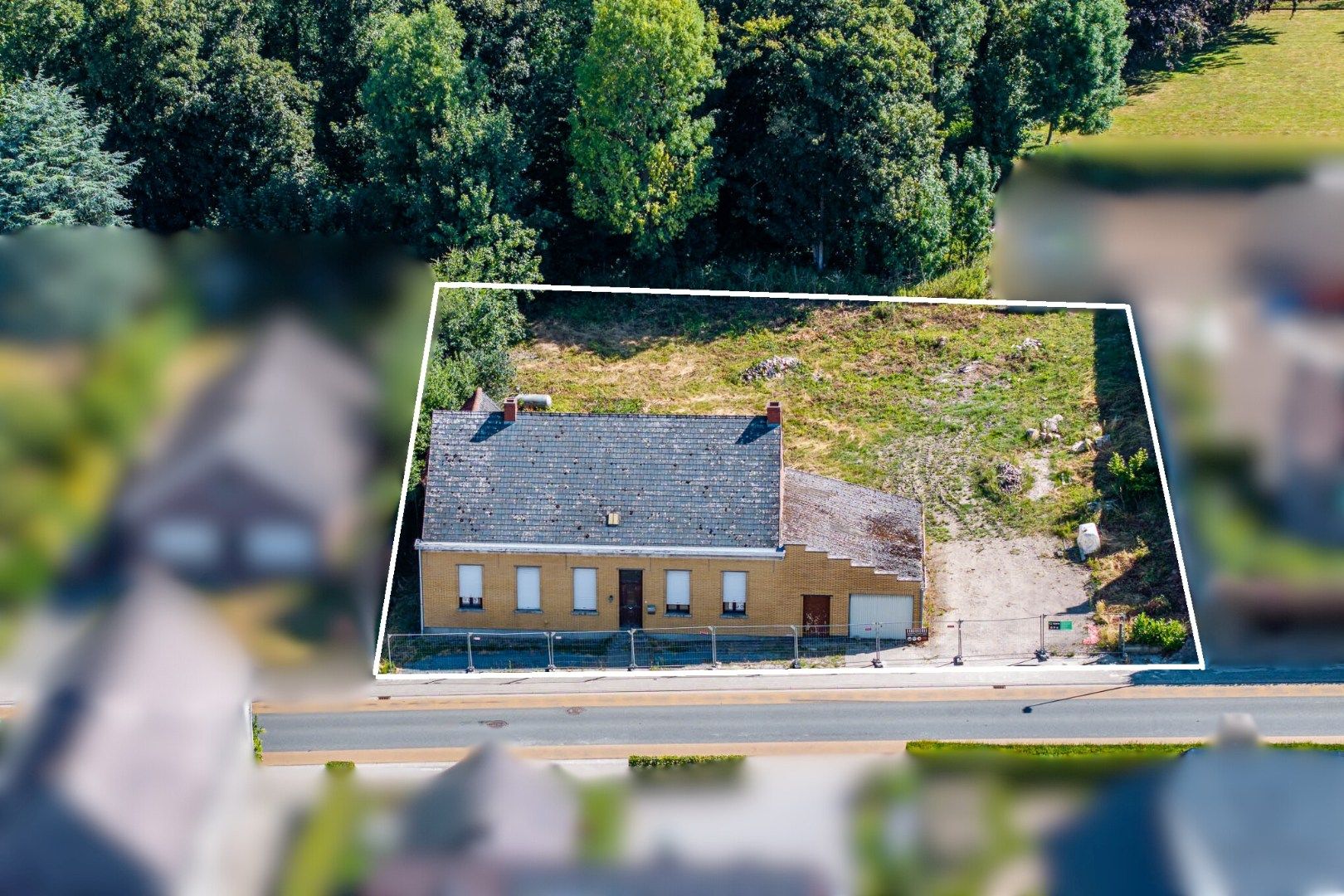 Renovatieproject in hartje Dikkelvenne.  foto 2