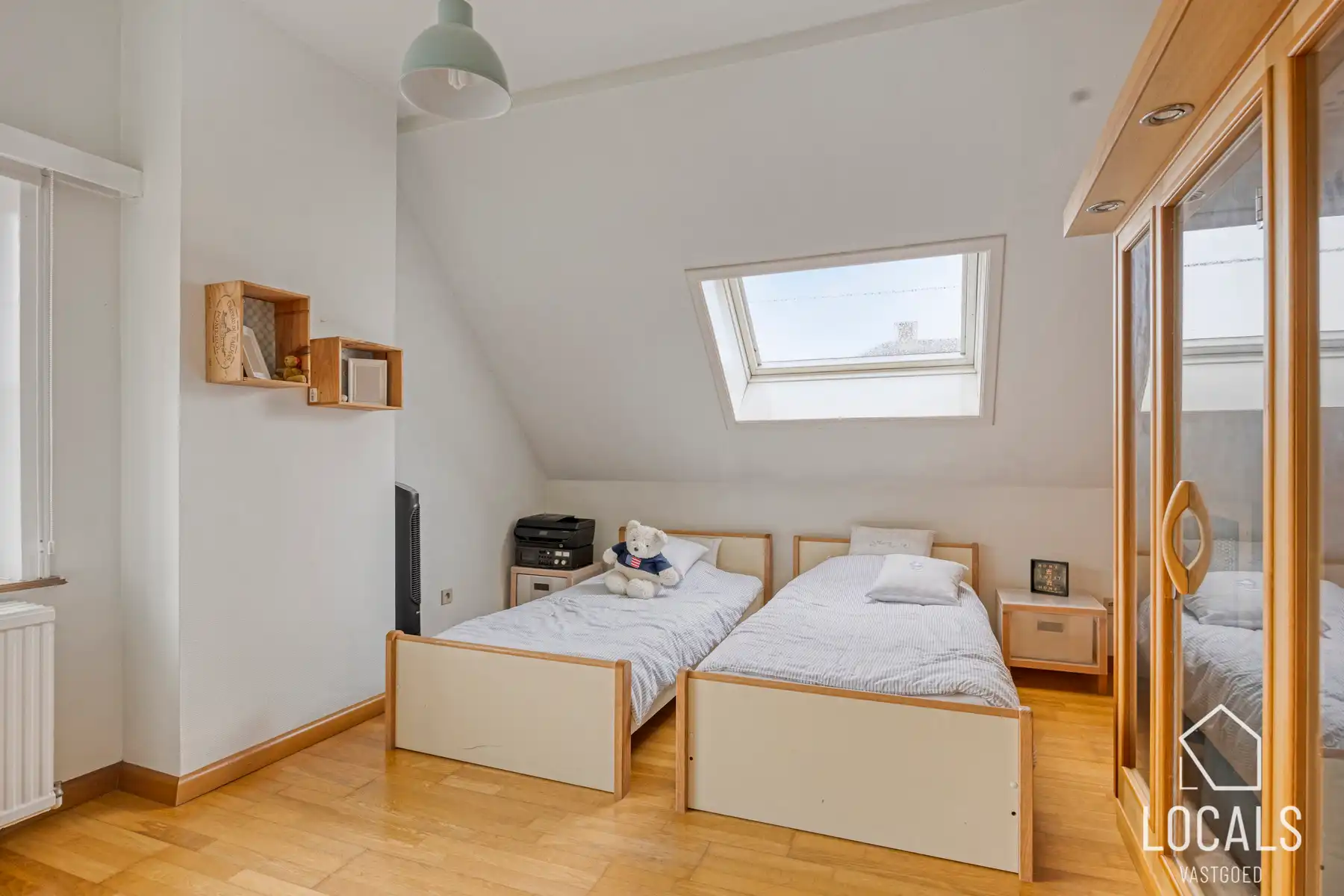 Charmante woning op een topligging in Denderhoutem foto 10