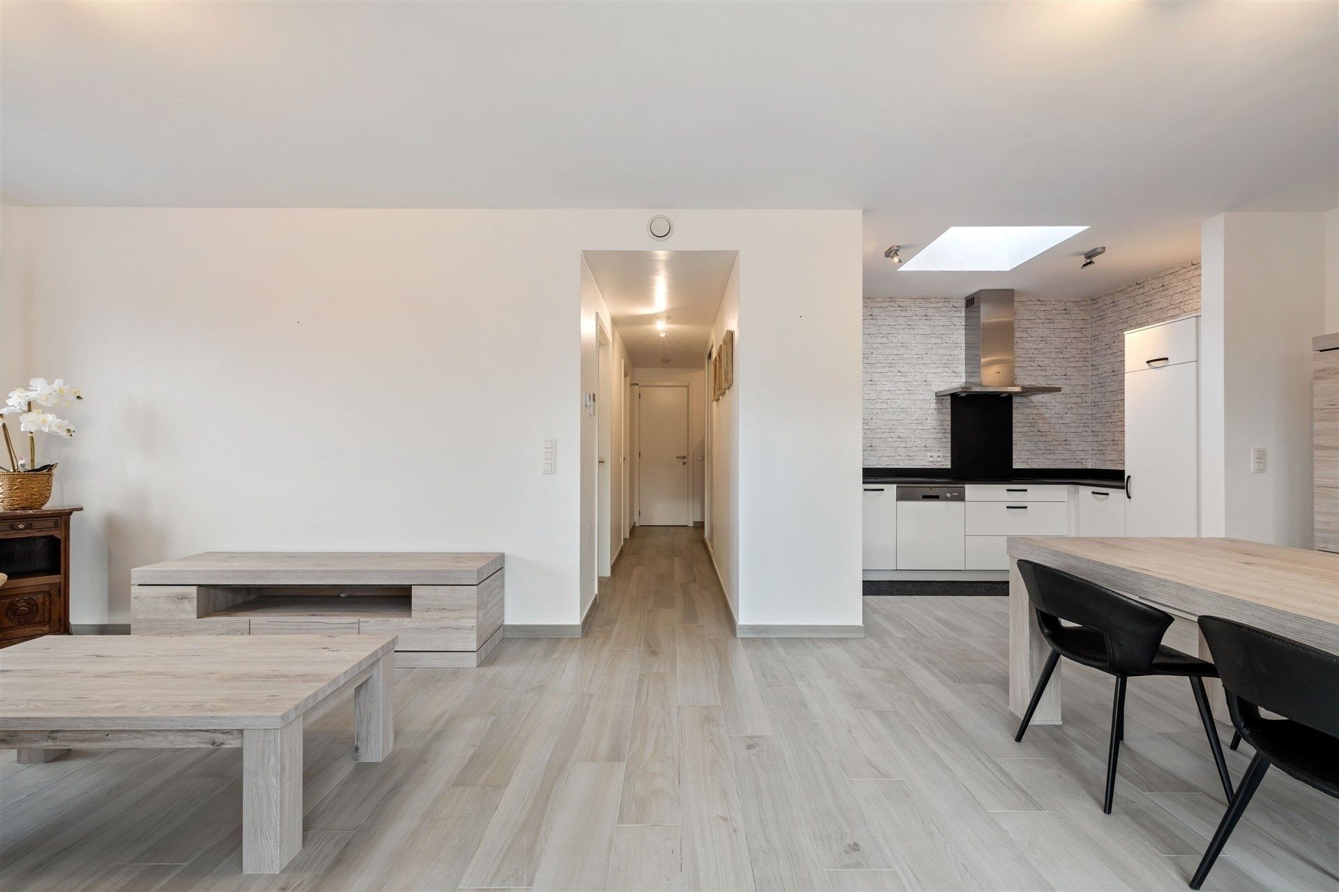 Luxueus appartement met 2 slaapkamers in het centrum van Stekene foto 2