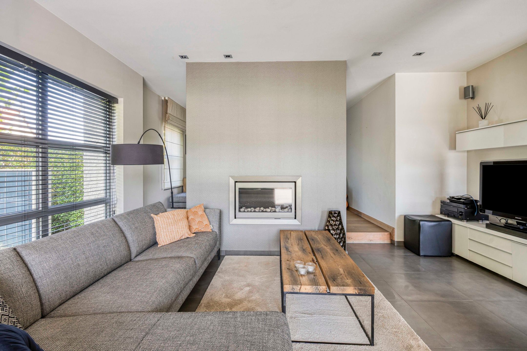 Prachtige villa op ruim perceel met mooi vergezicht foto 12