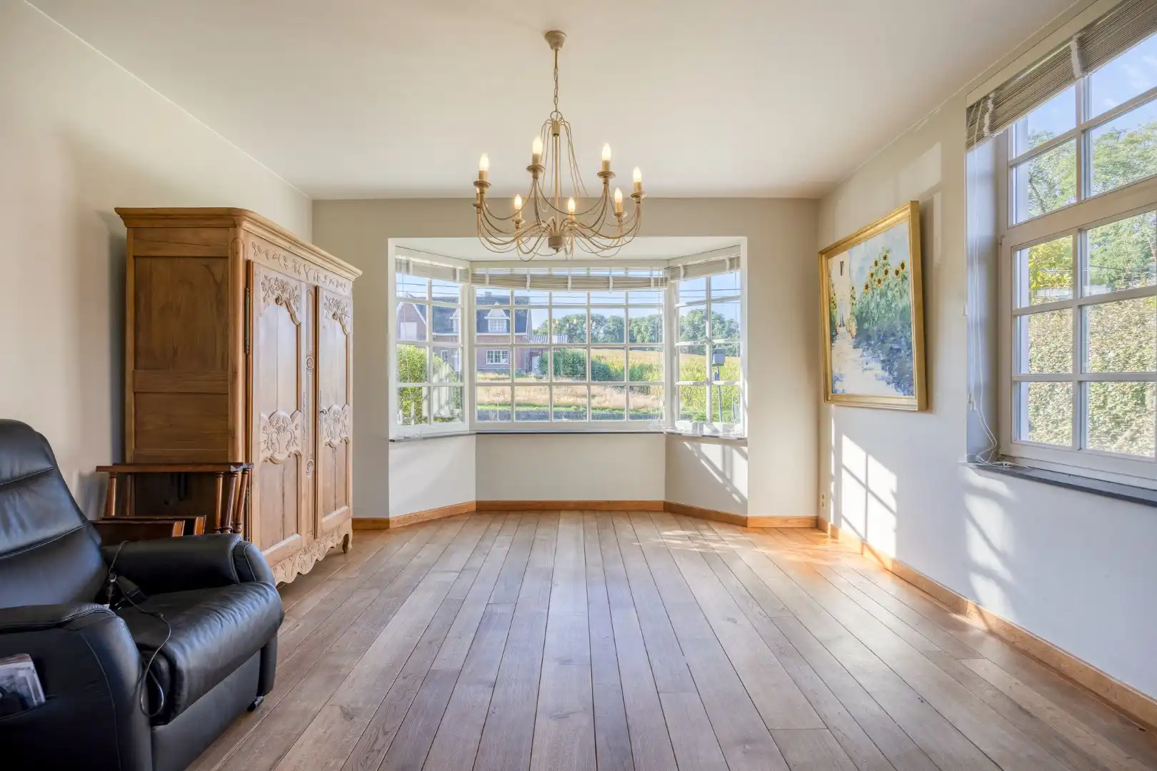 Villa met bureau,  5 slaapkamers, 2 badkamers en ruime tuin in Bierbeek! - EPC 172 kWh/m² - bewoonbare opp. 242 m² foto 7