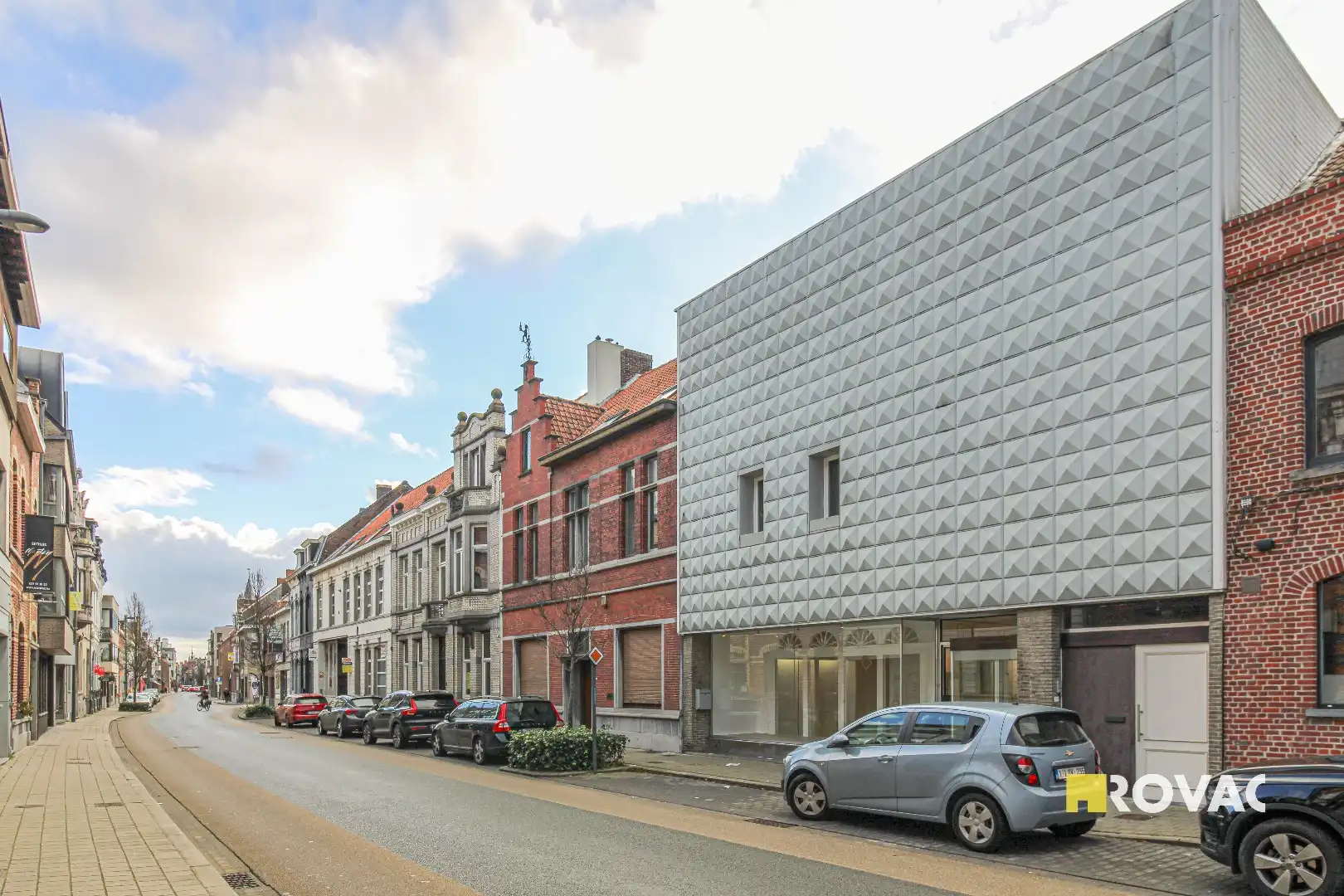 Commerciële ruimte te huur Roeselaarsestraat 111 - - 8870 Izegem