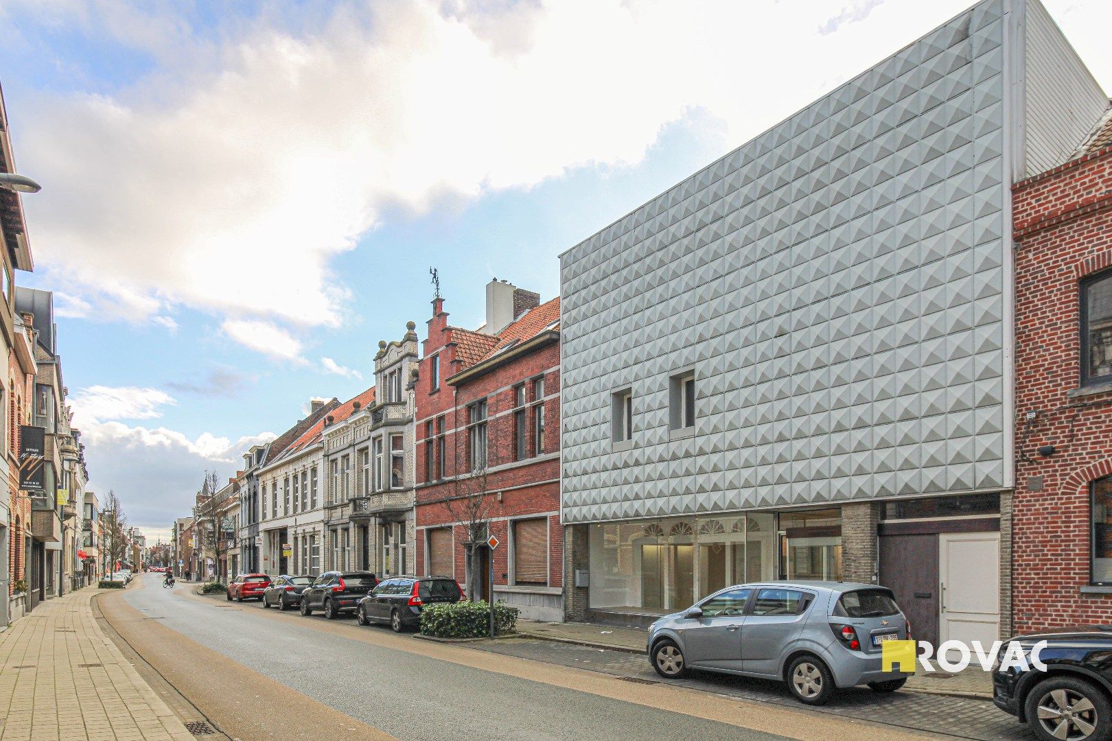 Commerciële ruimte te huur Roeselaarsestraat 111 - - 8870 Izegem