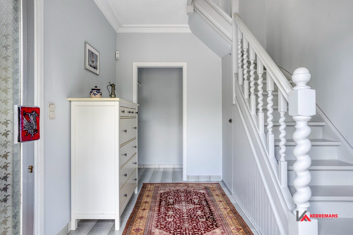 Woning met 3 slaapkamers, tuin en garage. foto 3