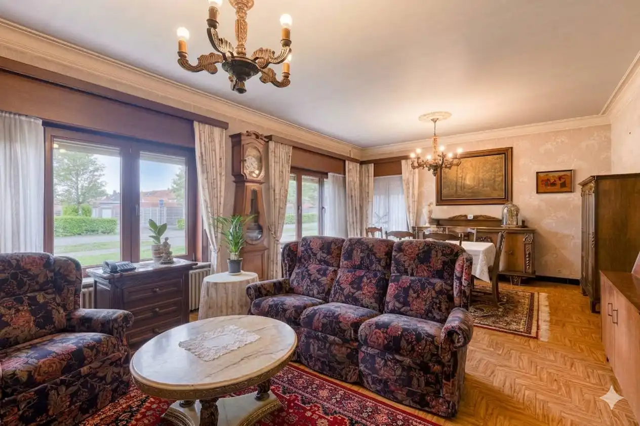 Ruime woning met 3 slaapkamers en grote tuin te koop! foto 5
