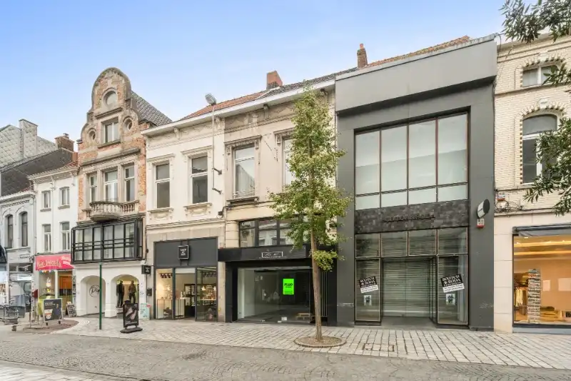 Winkelpand met woonst en tuin centrum Roeselare foto 25