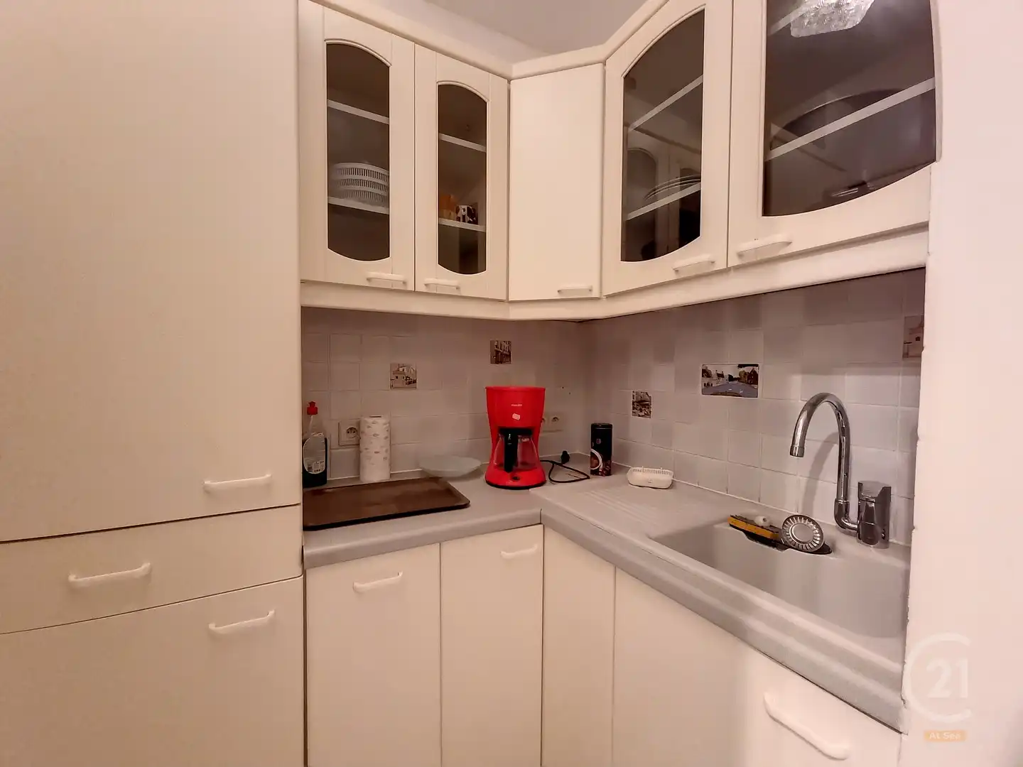 Gezellig 1-slaapkamerappartement met potentieel in Raversijde foto 3