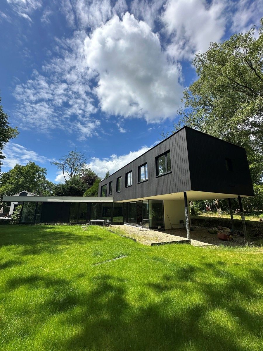 Passieve luxe villa met 4 slpk en grote tuin (30a) foto {{pictureIndex}}