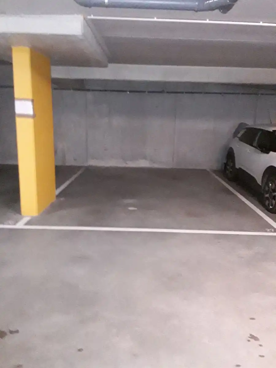 Parkeerplaats te huur Nieuwe Kuilenweg - 3600 Genk