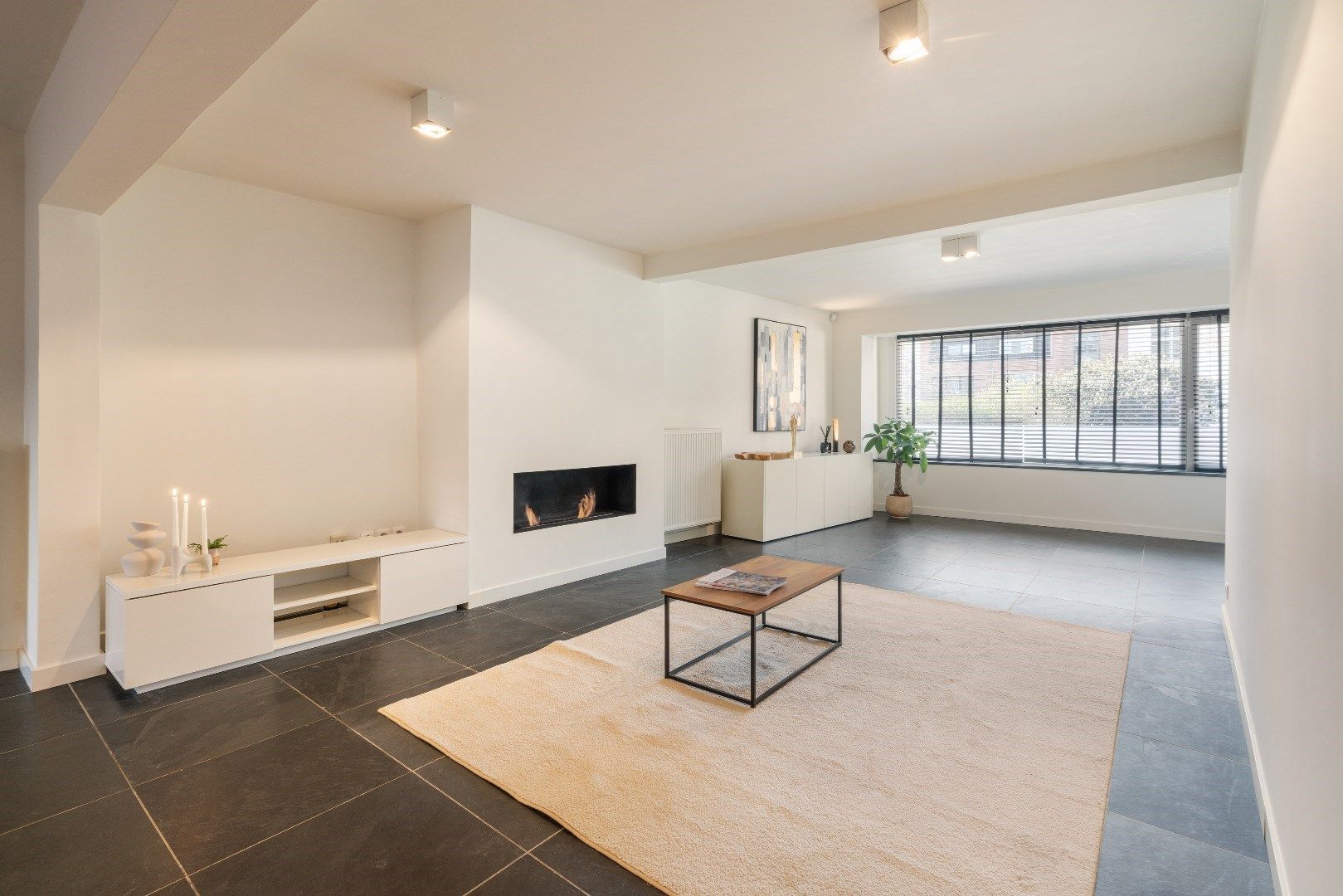 Riant appartement met 3 slaapkamers in Gent centrum  foto {{pictureIndex}}