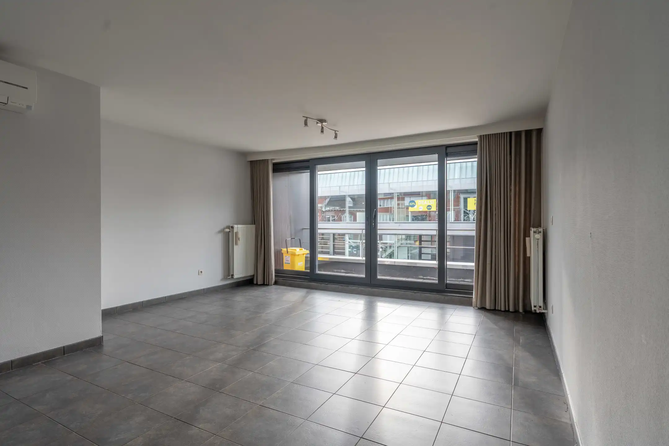 Modern 2-slaapkamer appartement met terras te Turnhout. foto 4