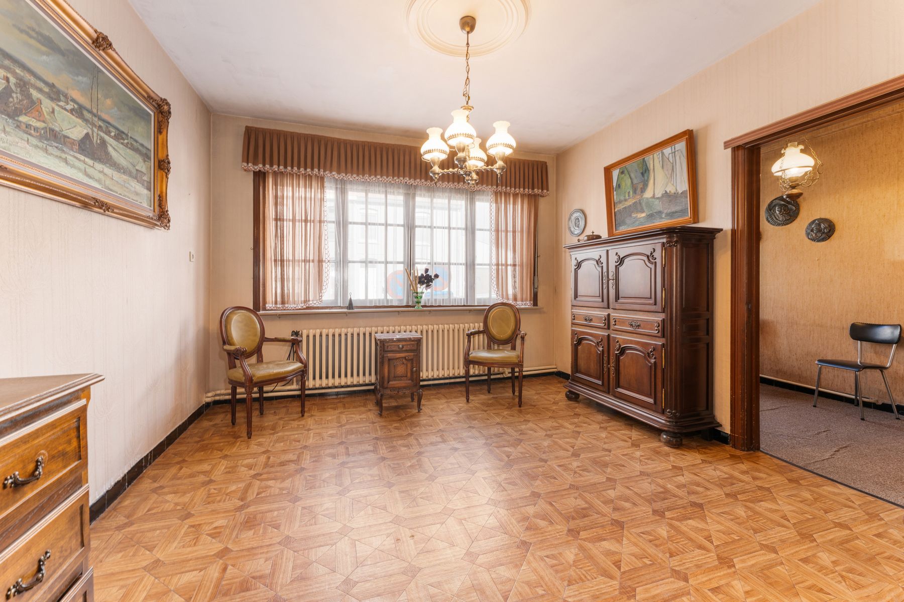 Te renoveren woning met bijgebouwen op perceel van 1697 m² foto 12