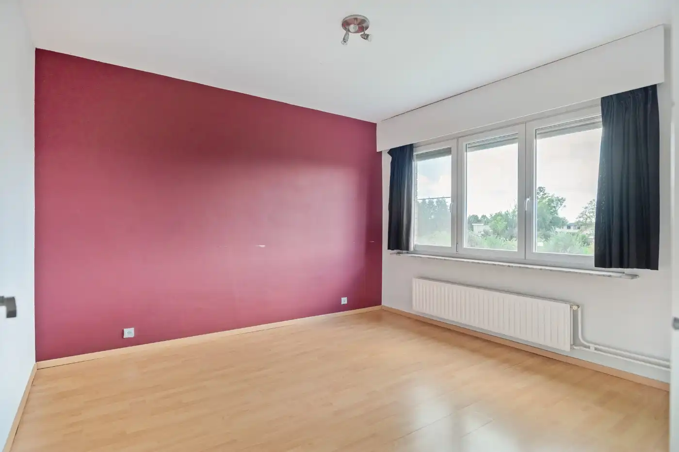 Ruime, instapklare bel-etagewoning met 3 slpk., inpandige garage en tuin foto 15