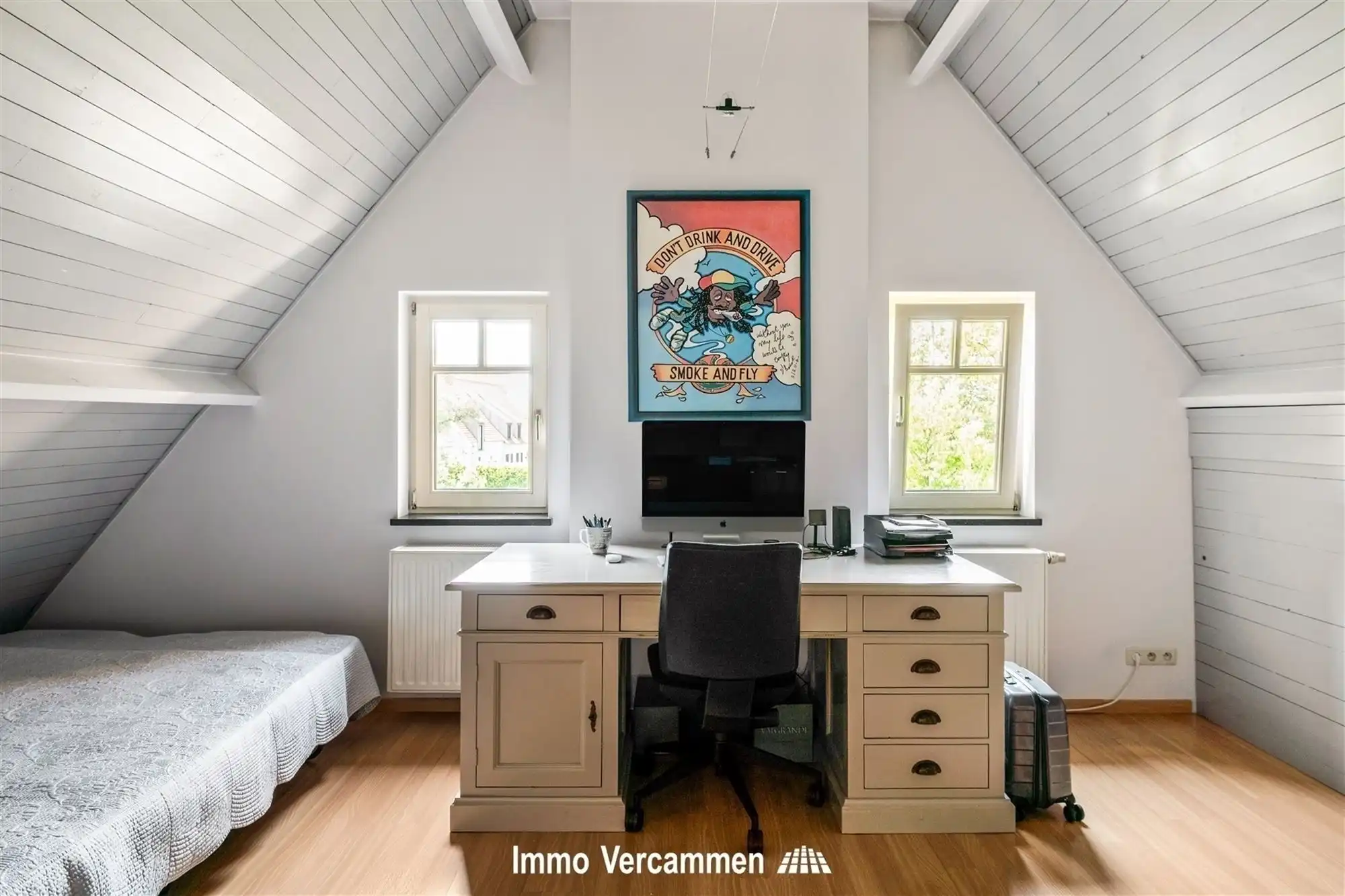 Elegante herenwoning met 4 slaapkamers, ruime zolder en zonnige tuin in Koningshooikt foto 14