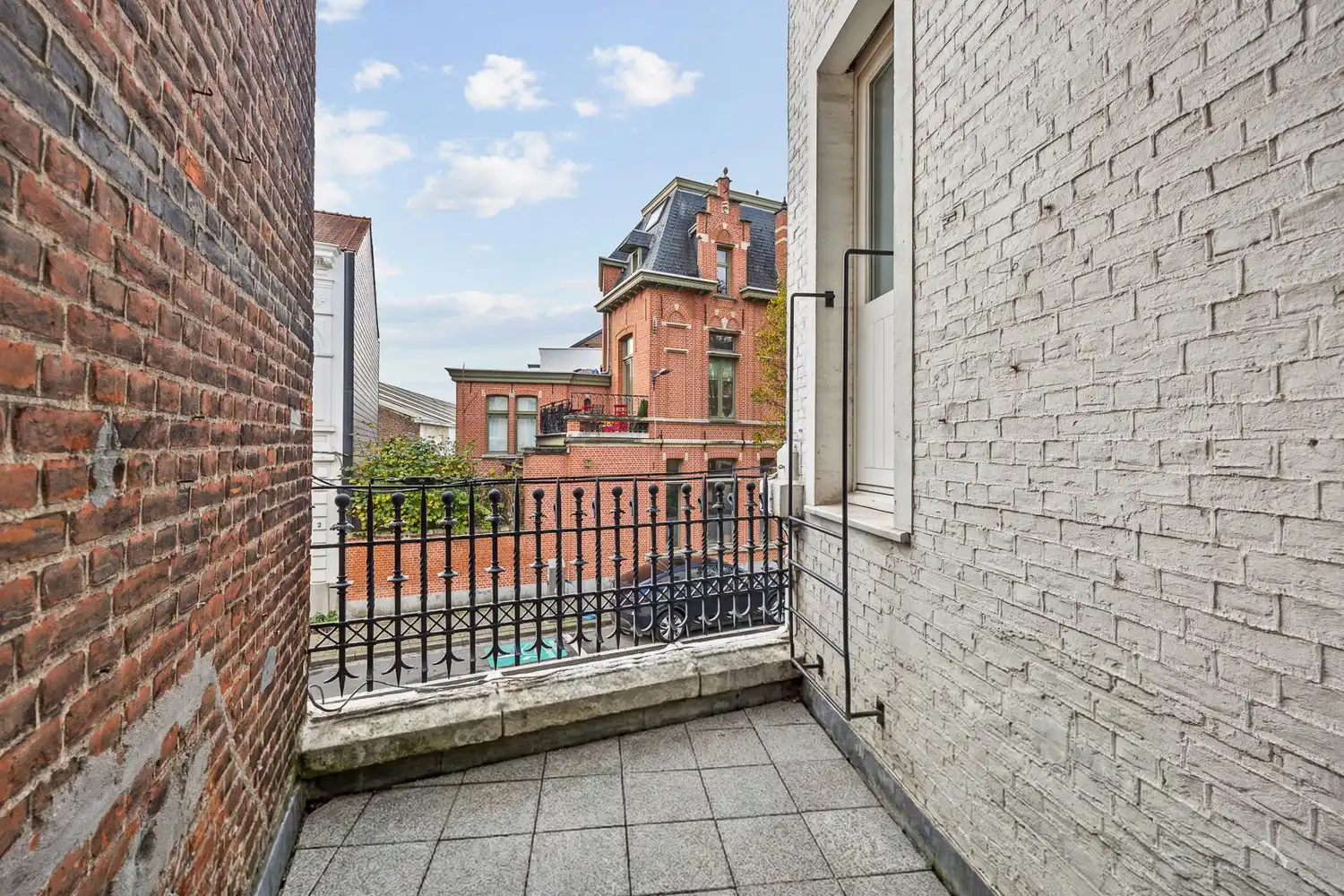 Wonen in een beschermde hoekwoning van Jos Bascourt uit 1894 is wonen in een uniek stuk Zurenborg, zonder renovatieplicht foto 20