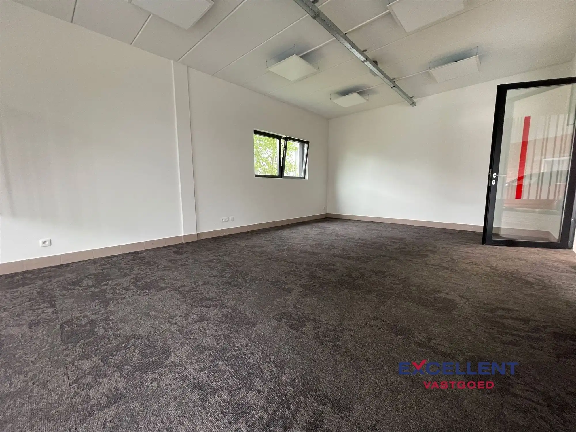 Professionele industriële ruimte in Deinze te huur! foto 14