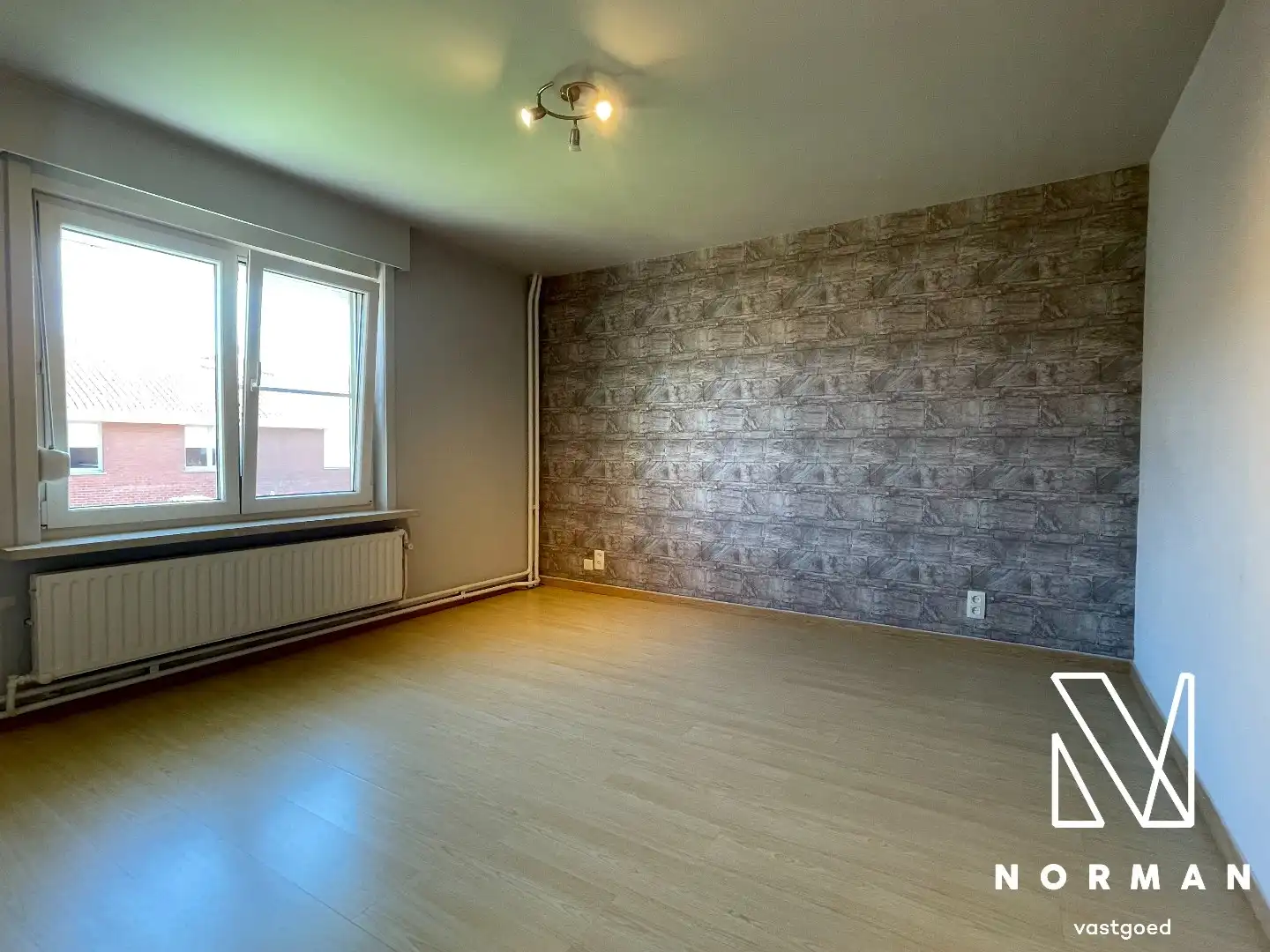 Rustig gelegen woning met oprit en garage. foto 6