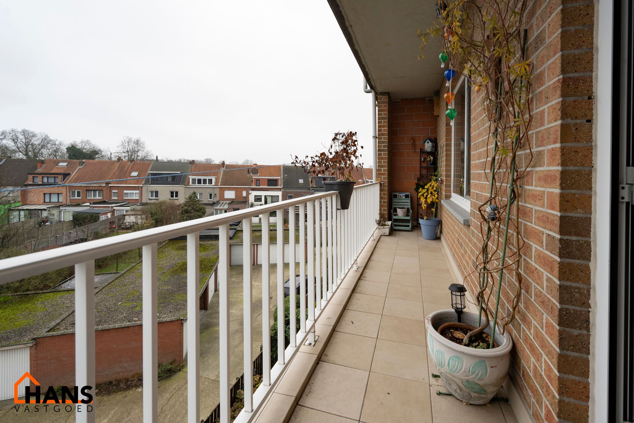 Ruim appartement met garagebox foto 12