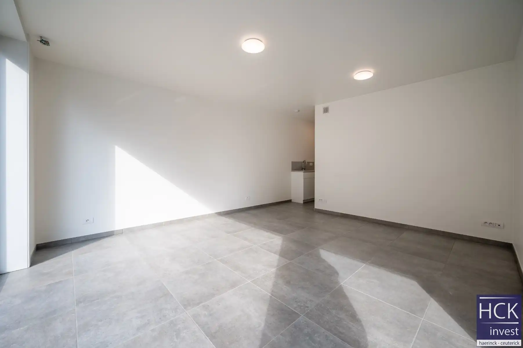 WAREGEM - Commerciële ruimte (winkel of bureel) op topligging! foto 5