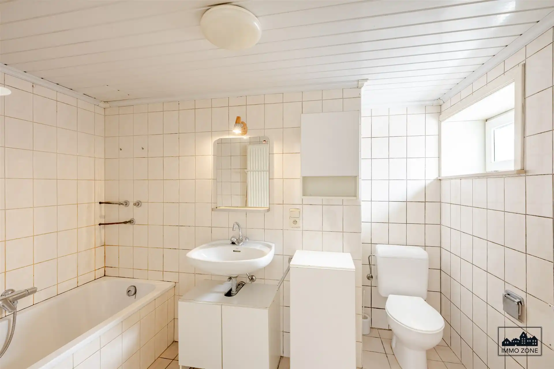 Ruime woning met tuin en garage in Hamme foto 11