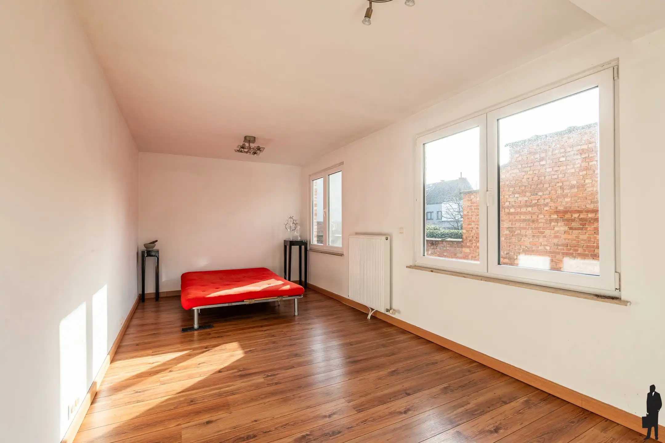 Multifunctionele woning met magazijn en showroom foto 6