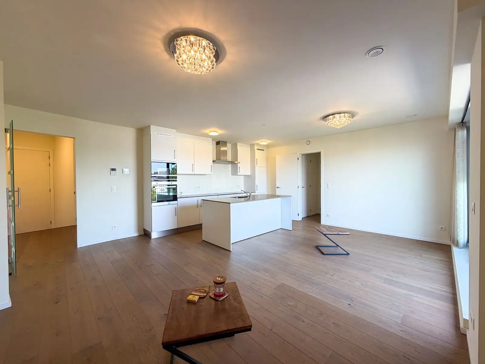 Modern en instapklaar appartement met 1 slpk en zonnig terras in jonge residentie foto 3