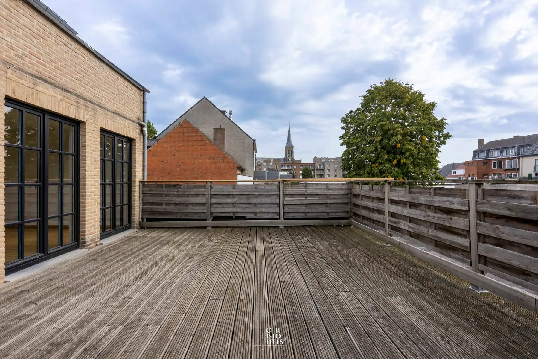 3 slaapkamer appartement van 187 m² met terras van ca 35m² gelegen in het centrum van Lanaken foto 6
