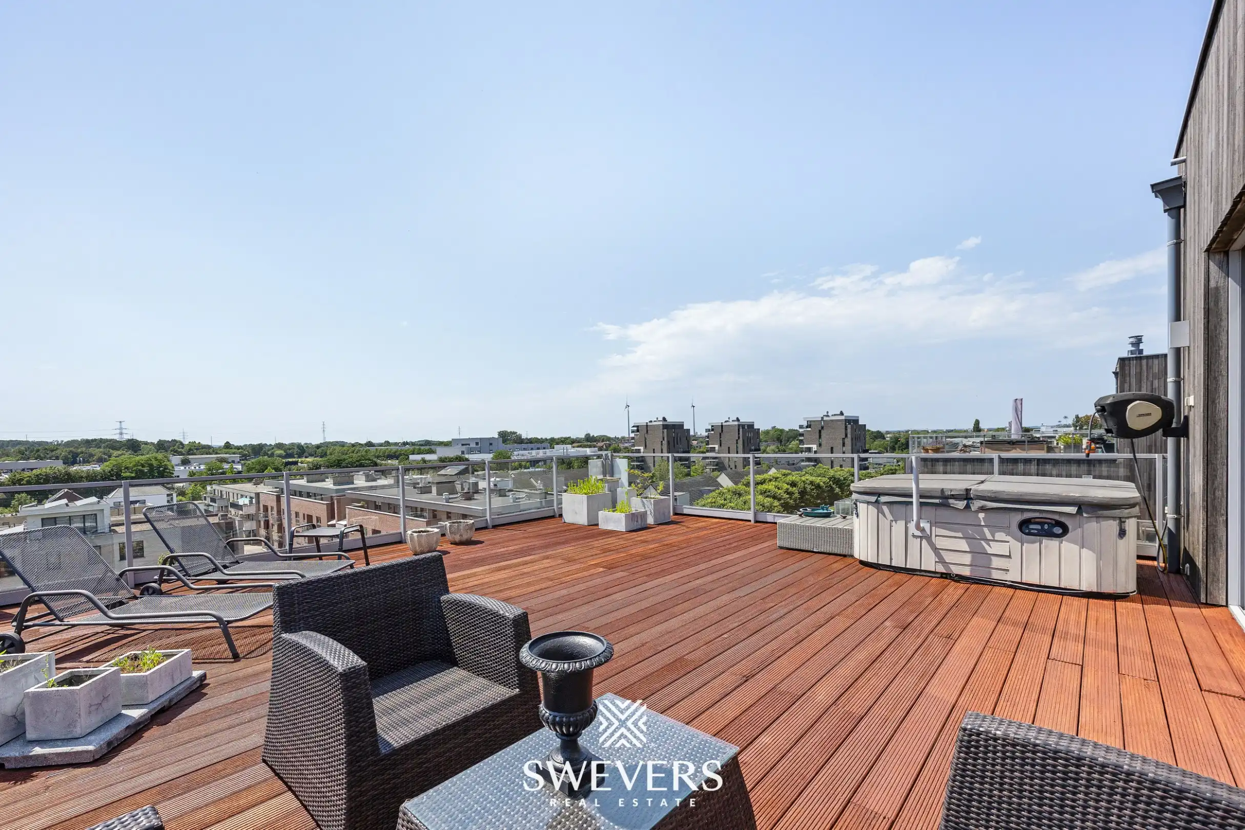 Luxueus penthouse van 204 m² met uitzonderlijke terrassen en panoramisch zicht in Hasselt foto 3