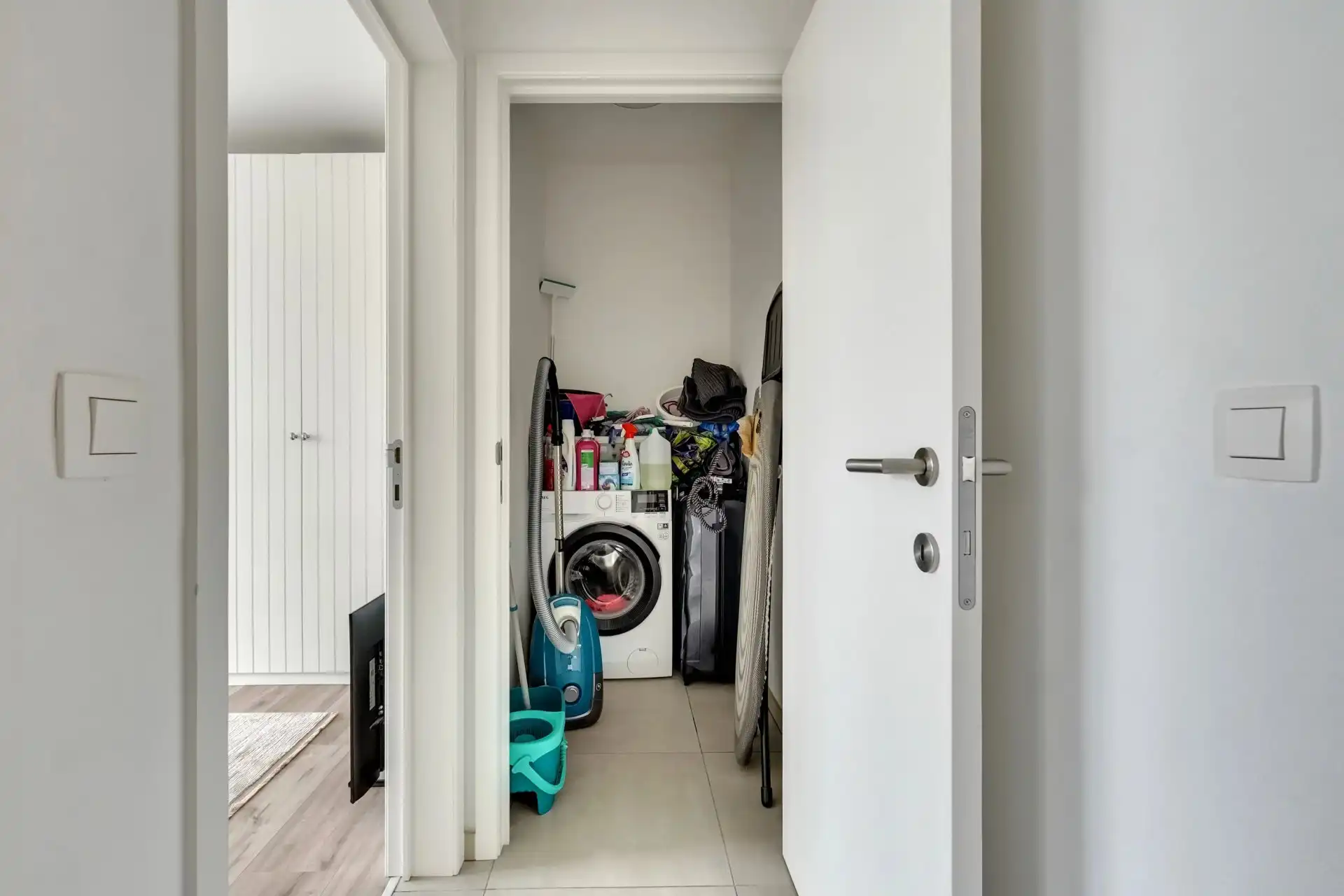 Appartement met 2 slaapkamers, terras en parking foto 7