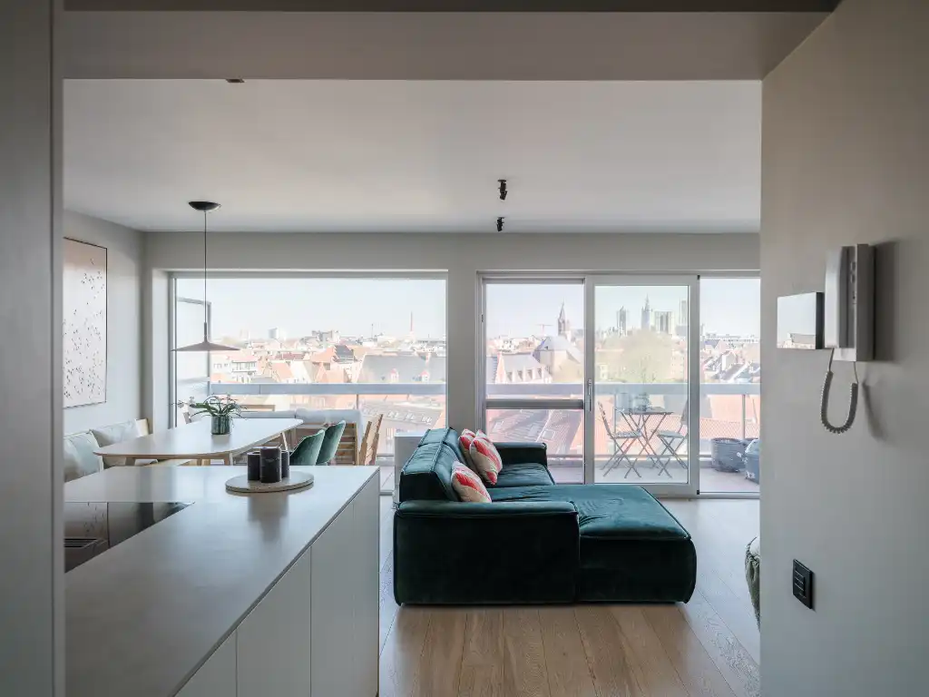 Coupure - Stijlvol gerenoveerd appartement met 2 slaapkamers en unieke zichten op het water en de Gentse binnenstad. foto {{pictureIndex}}