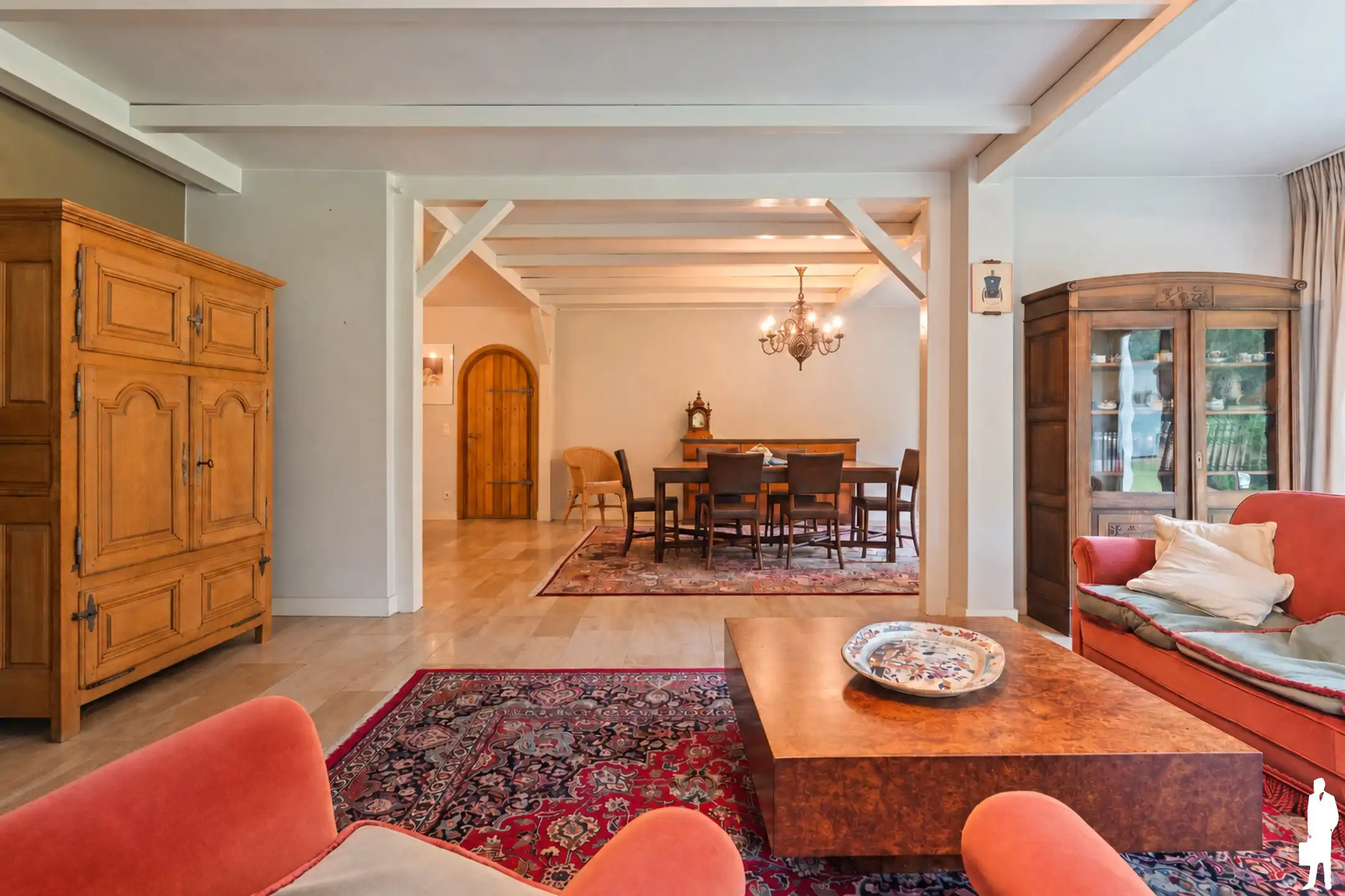 Verrassend ruime villa op prachtig perceel van ca. 4.175 m² foto 10