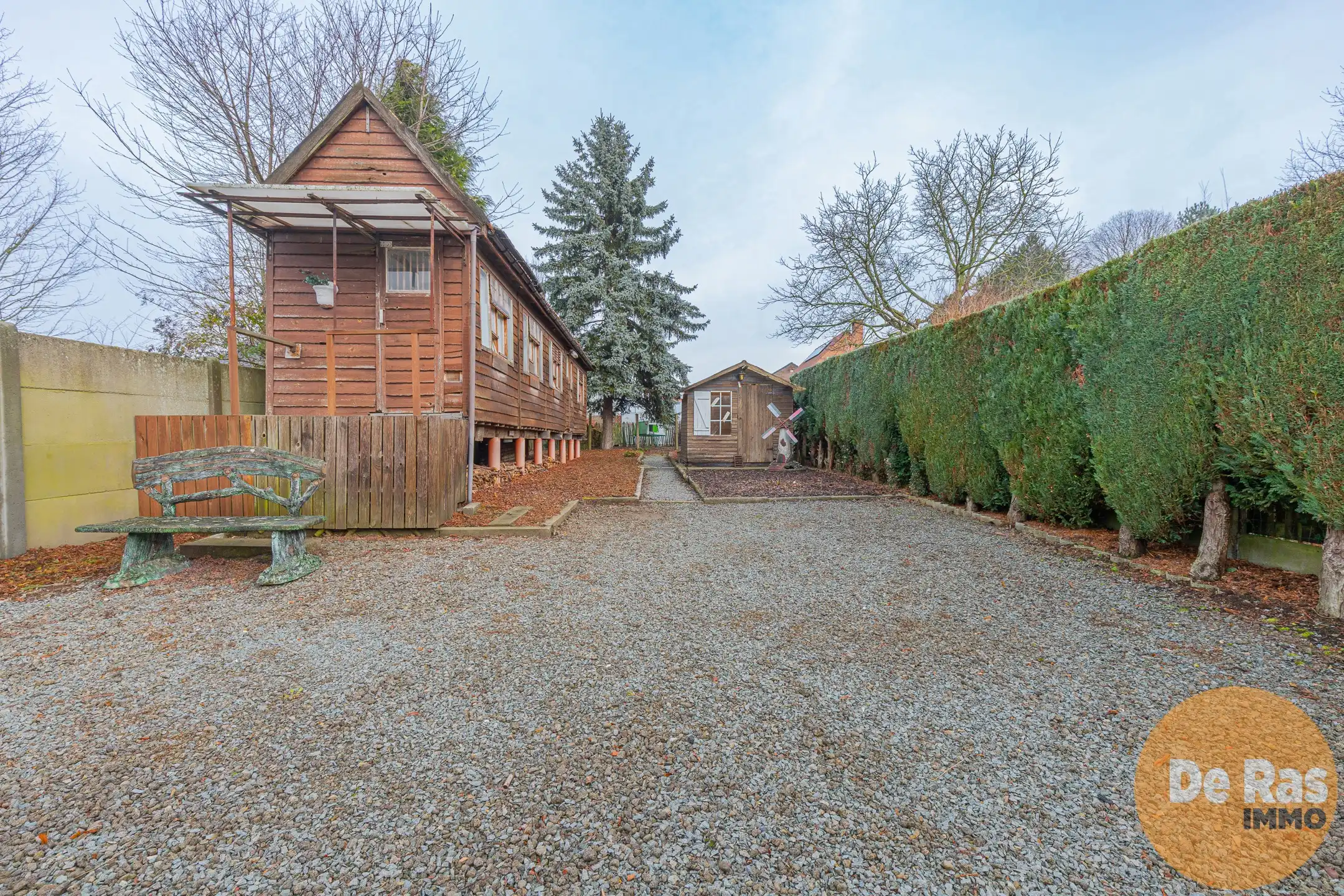 SCHELDEWINDEKE - Te renoveren woning met heel wat potentieel foto 3