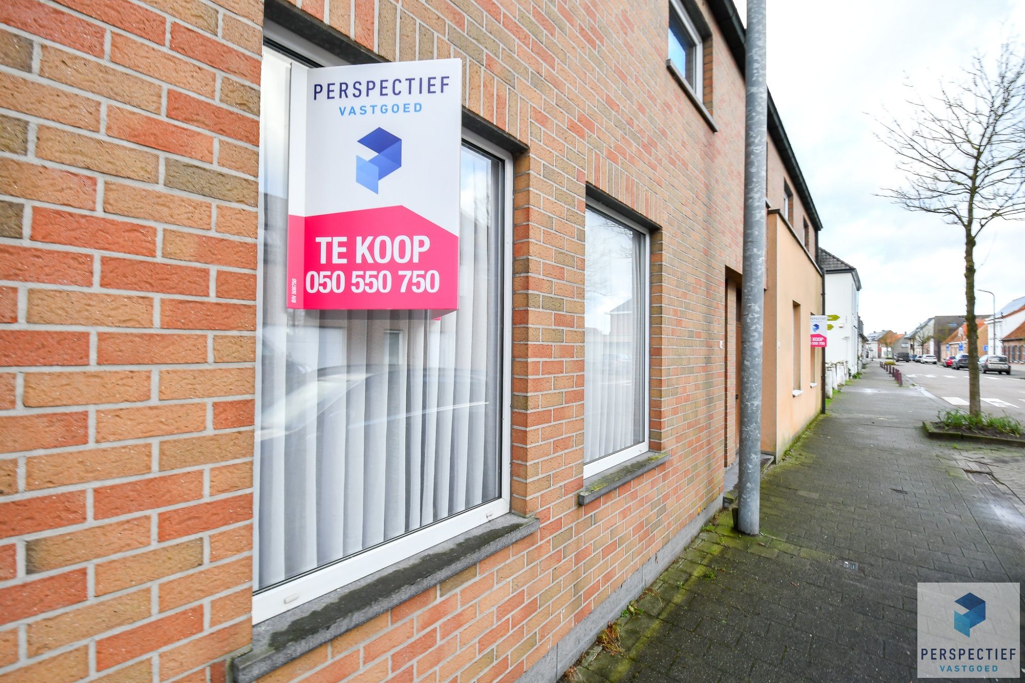 Verrassend ruime woning met tuin en garage foto 25