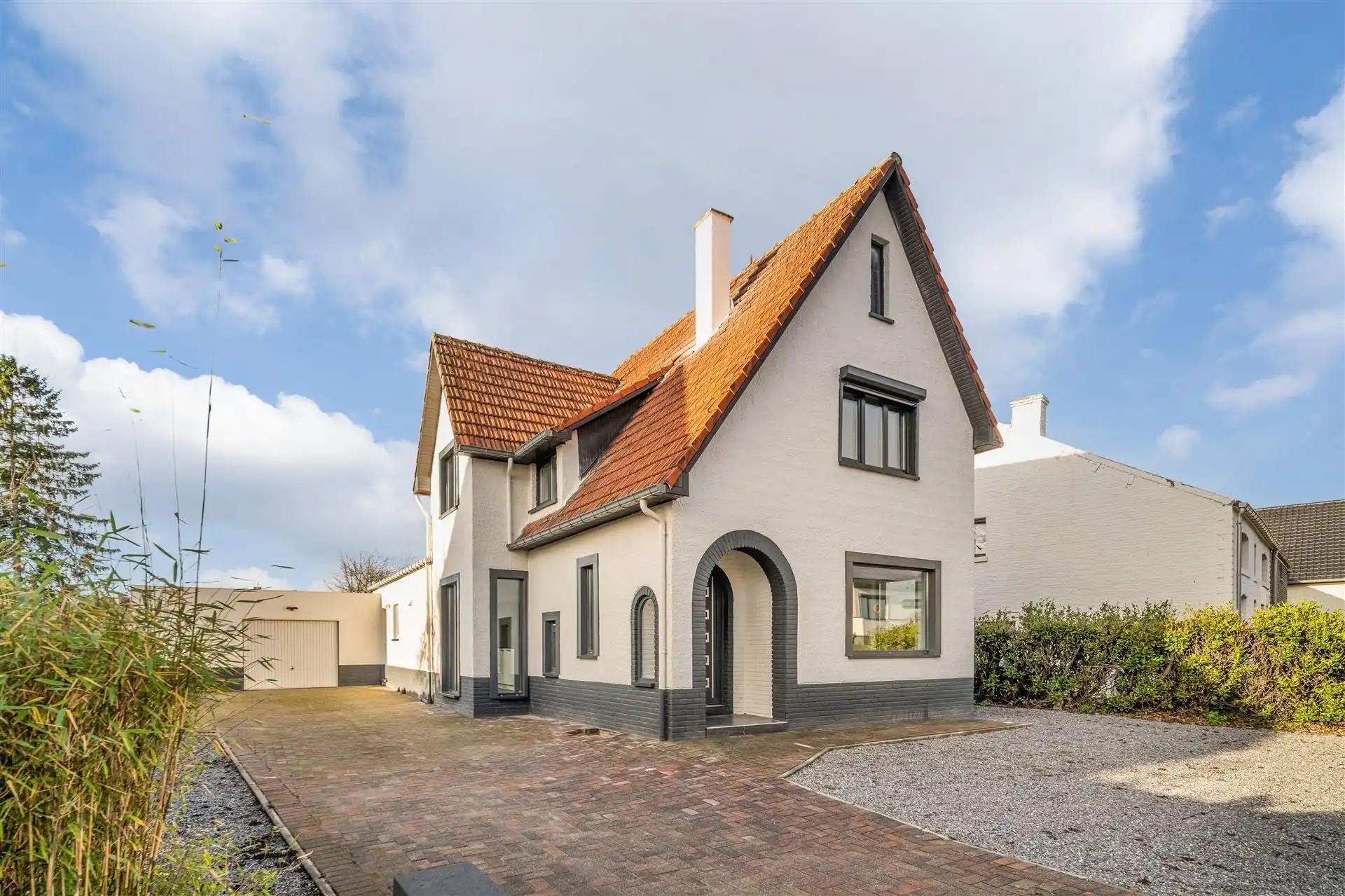 Gerenoveerde woning op 11a73ca nabij Domein Pietersheim en Lanaken centrum foto 3