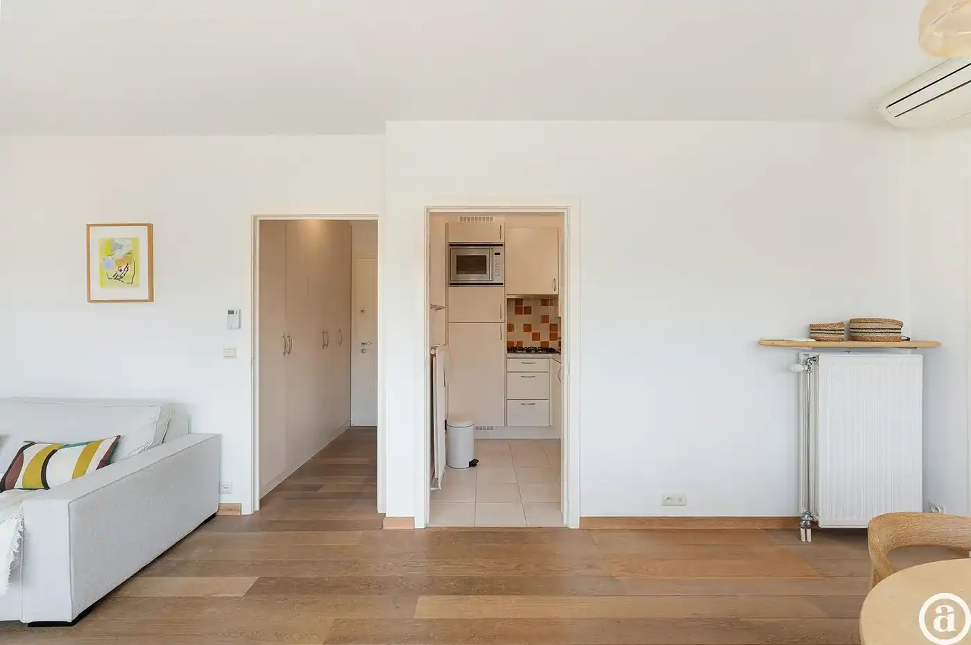 Penthouse appartement met grote zonneterrassen nabij strand. foto 13
