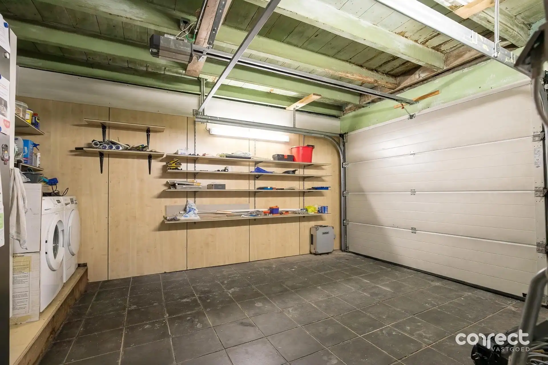 Gezinswoning met 3 slaapkamers en garage. foto 10