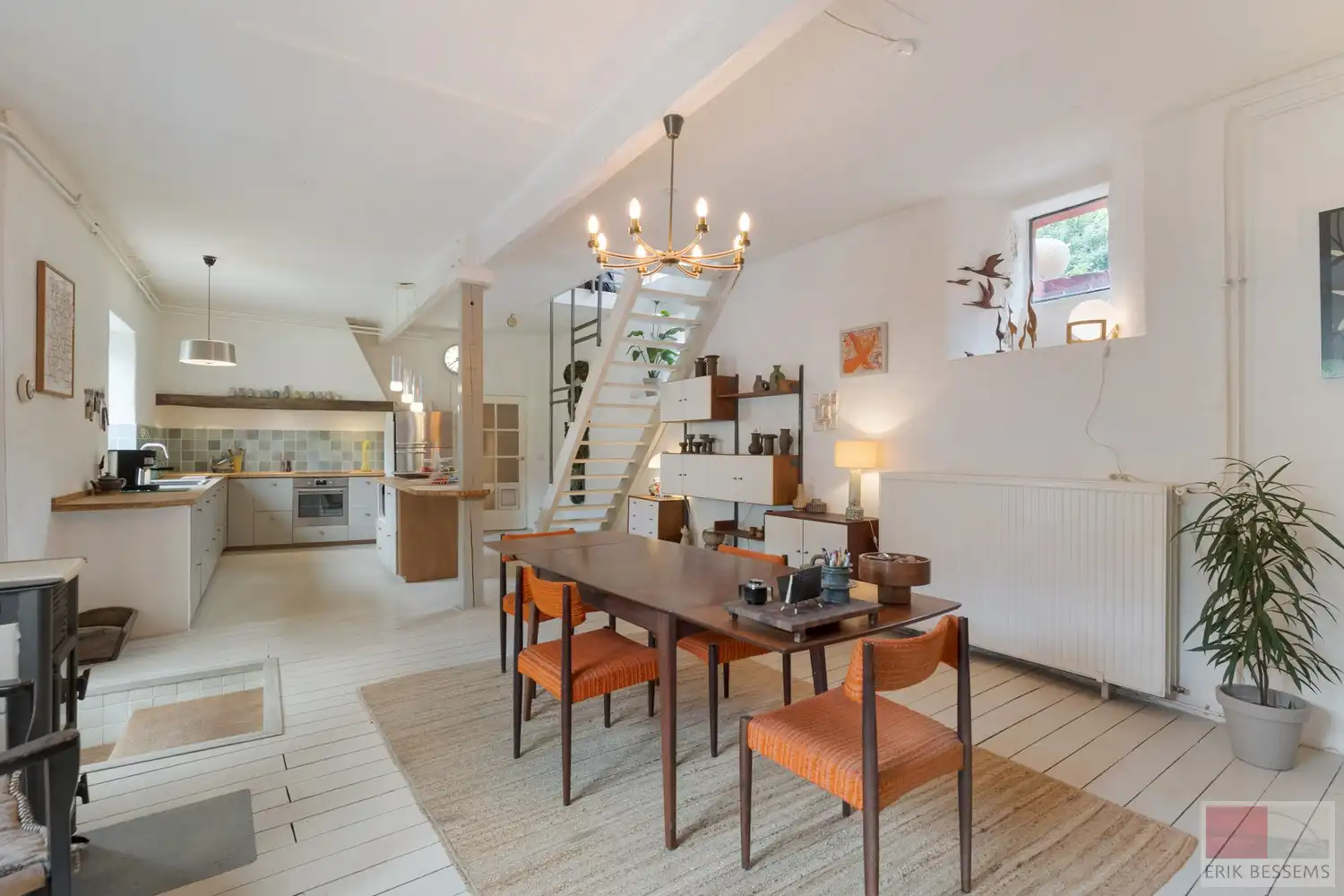 Karaktervolle woning uit 1668, met een bewoonbare oppervlakte van ca. 233 m² op een royaal perceel van 1.837 m² foto 30