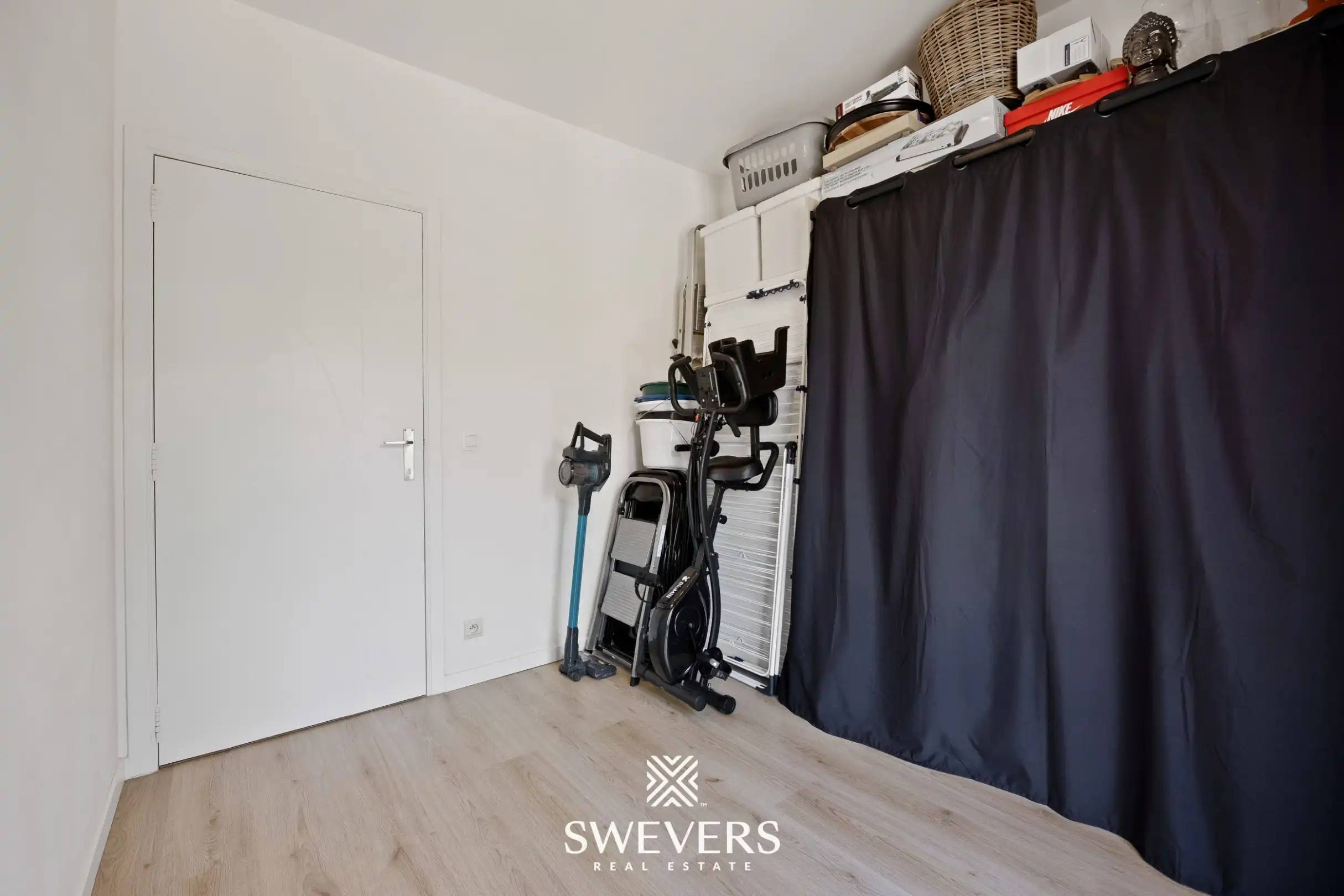 Uitstekend gelegen en instapklaar appartement met 2 slaapkamers te Genk foto 18