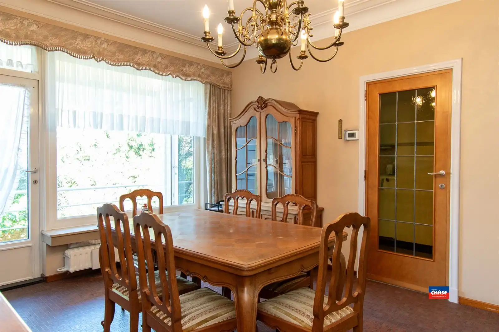 Te renoveren bel-etage foto 5