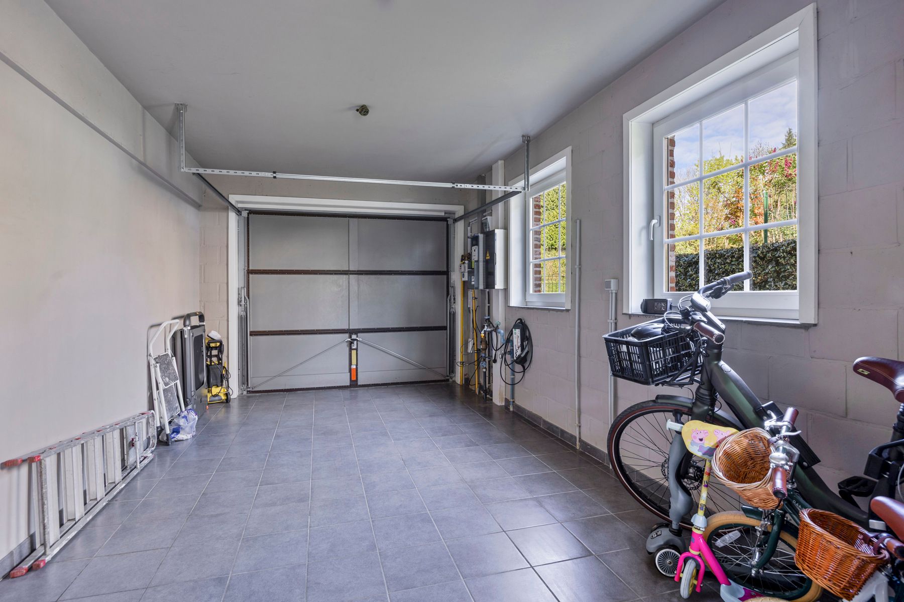 Prachtige villa met mooie tuin en 5 slaapkamers foto 29