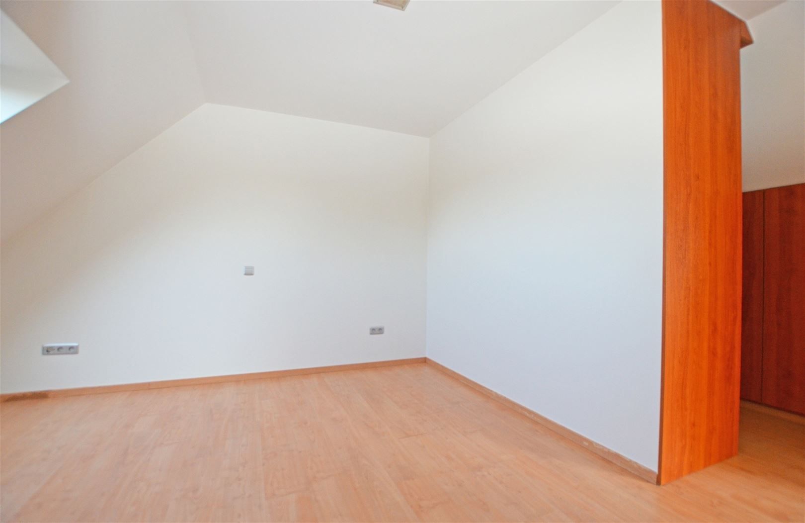 Instapklaar duplex-appartement op centrale ligging foto 14