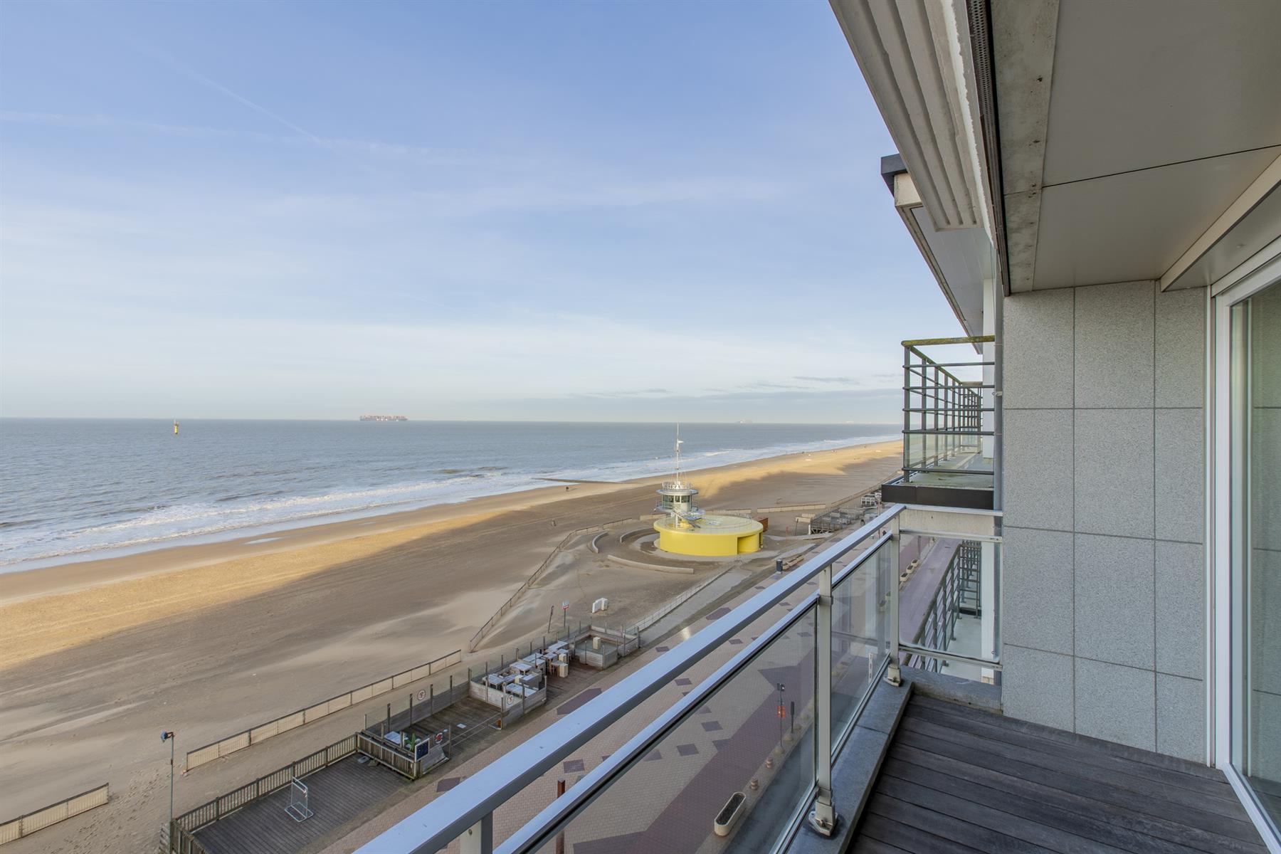 Appartement met frontaal zeezicht te Knokke foto 14