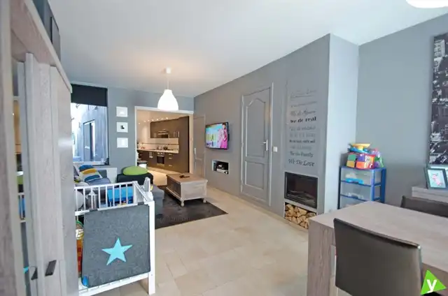 Zonnige stadswoning gelegen in het centrum van Eeklo! foto 2