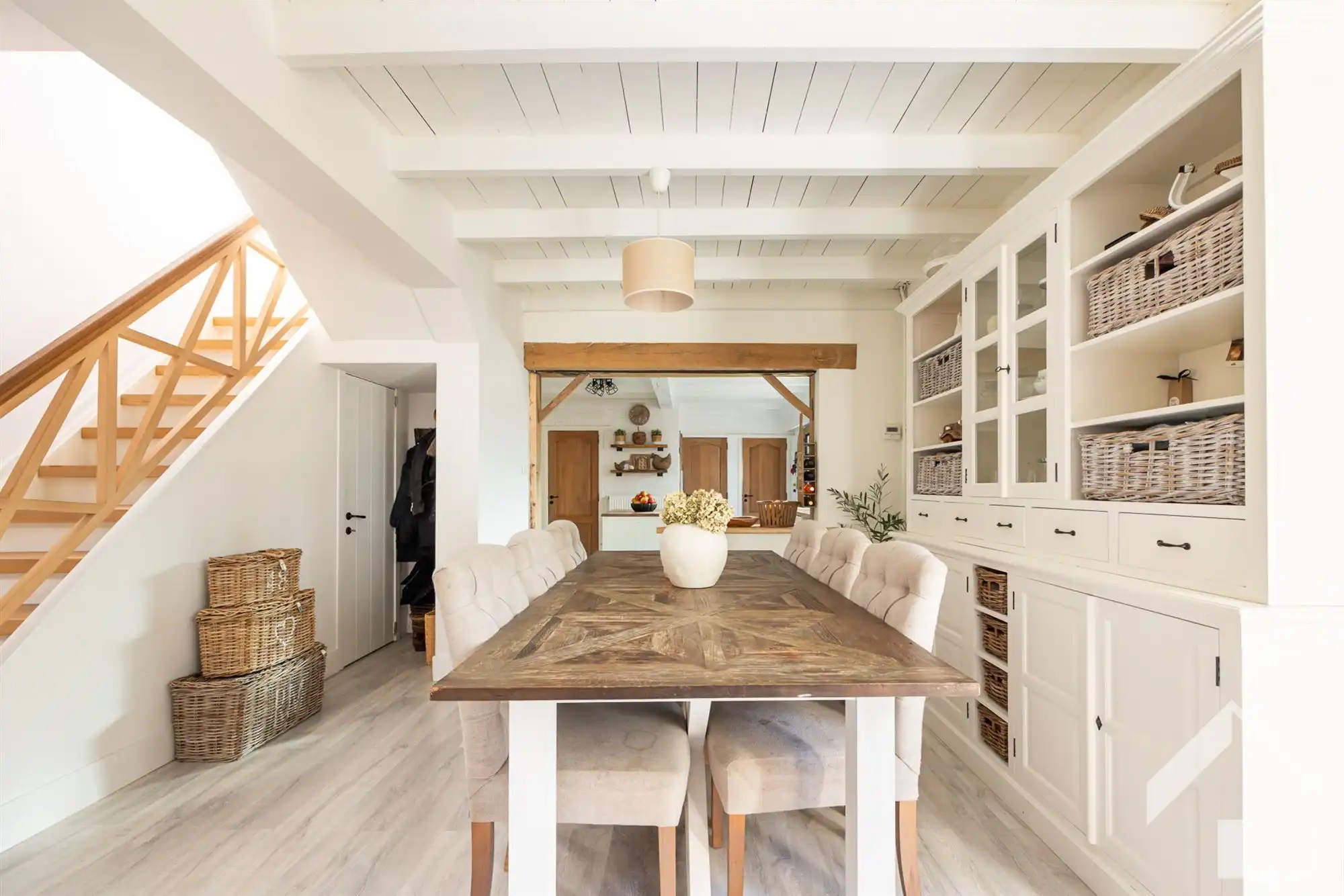 Instapklare woning op een top locatie! foto 4