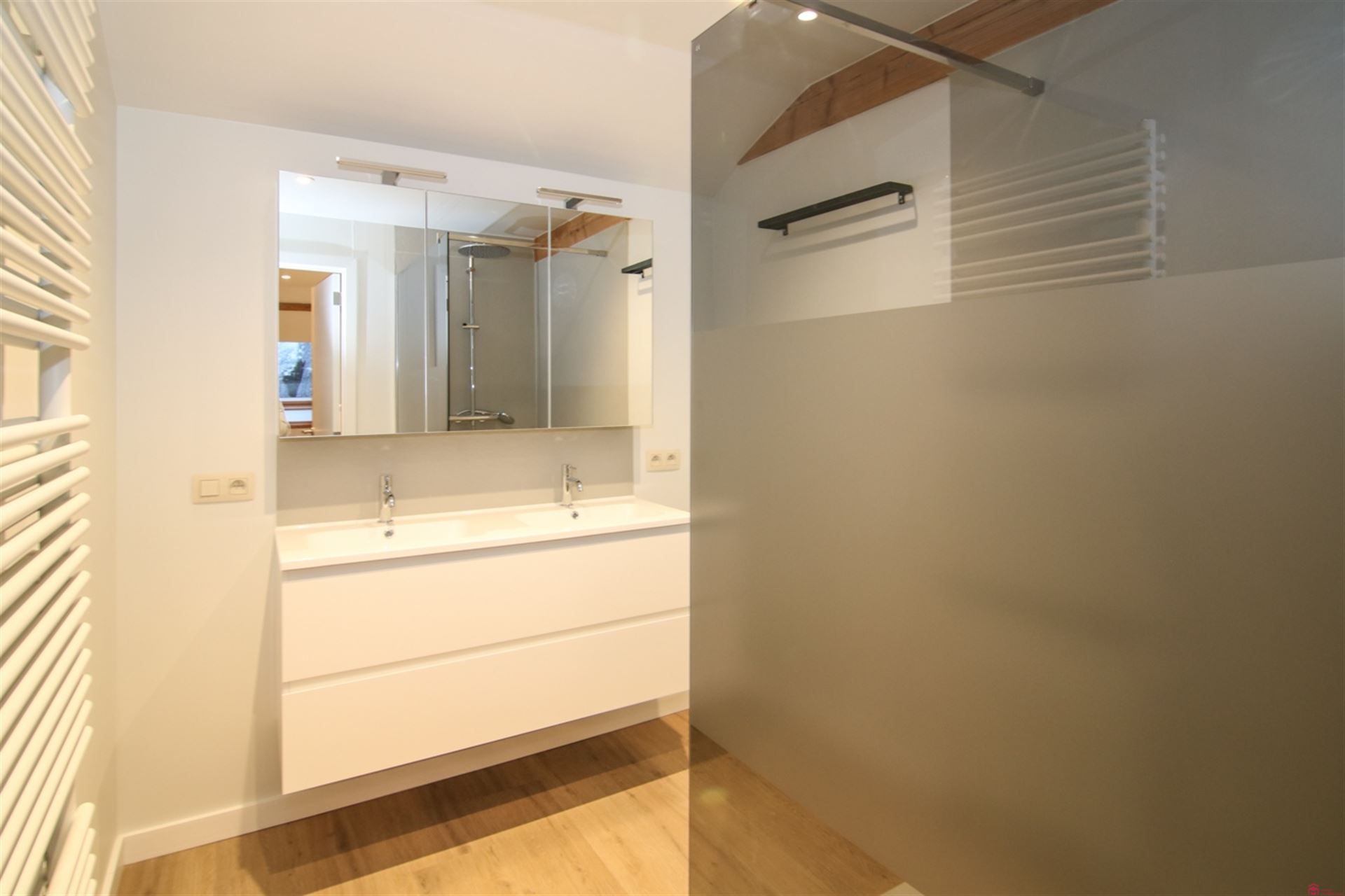 Knap vernieuwd burgerhuis foto 16