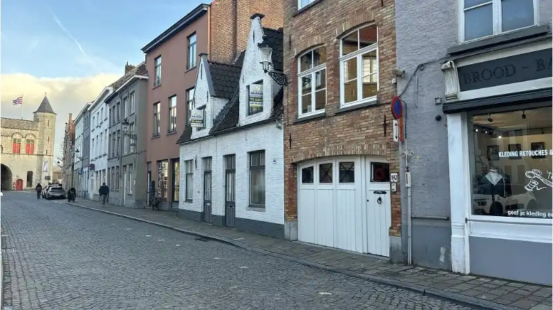 Comfortabele 2-slaapkamerwoning met stadsterras te koop in Brugge foto 16