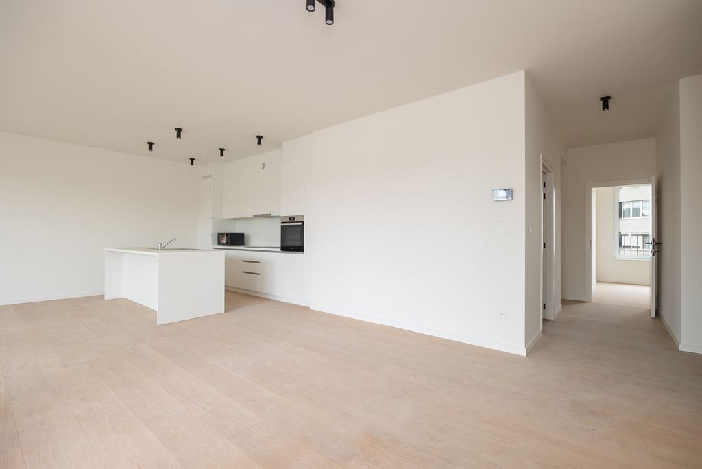 Ruim 3-slaapkamer appartement met luxe afwerking foto 6