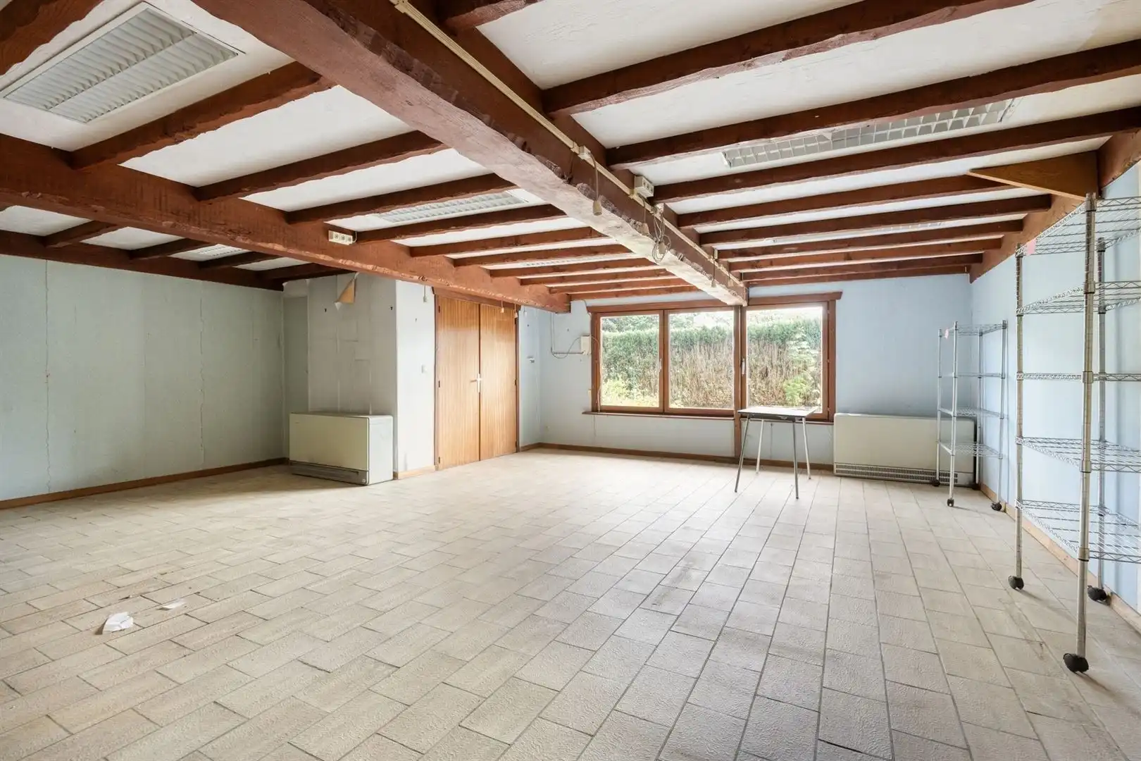Villa met achterliggend kantoorgebouw foto 32
