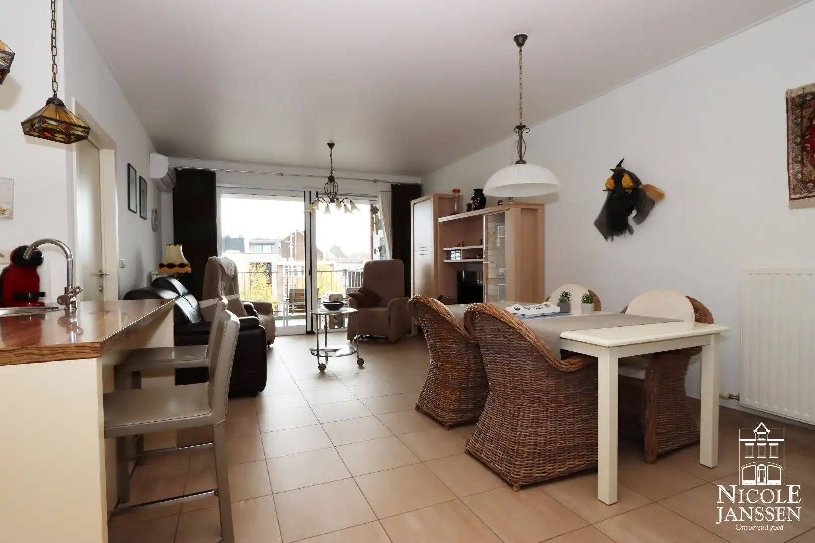 Instapklaar, verzorgd appartement met terras foto 6