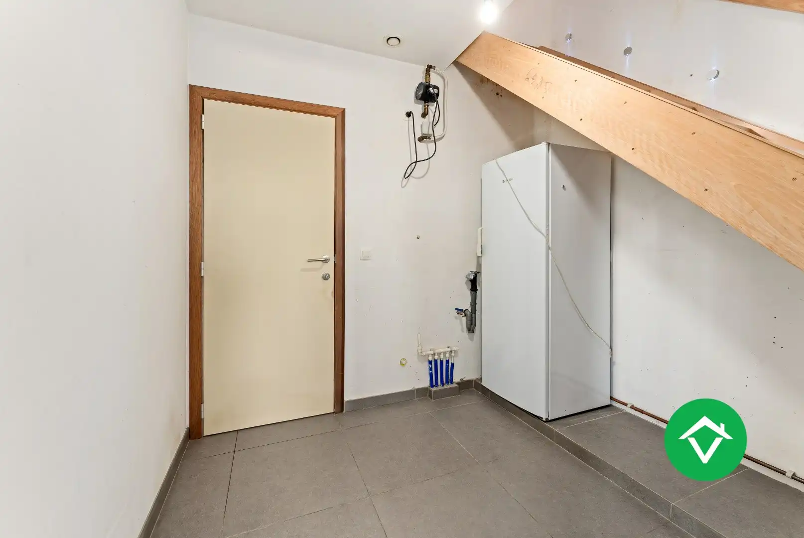 Recente woning (2011) met 3 slaapkamers, inpandige garage en vergezichten te Koekelare foto 10